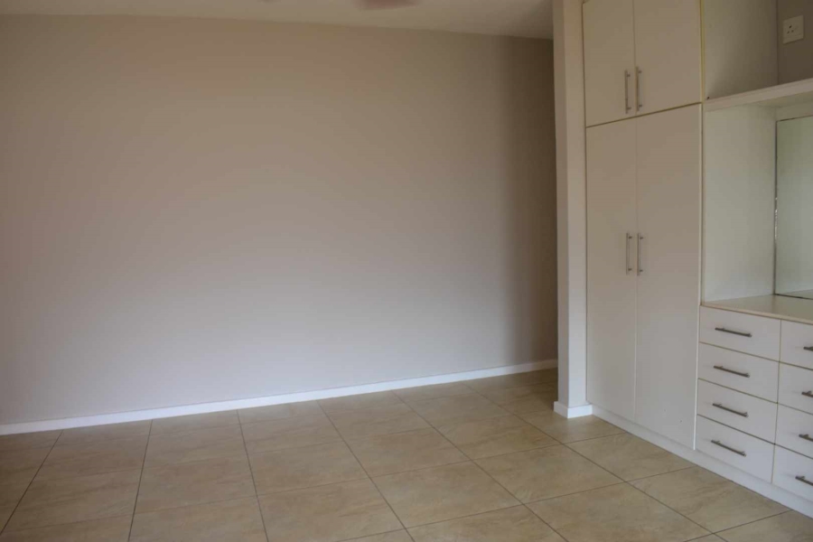 4 Bedroom Property for Sale in Beacon Bay Eastern Cape